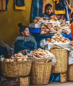Panes Tradicionales del Perú: Historia, Variedades y Turismo Gastronómico
