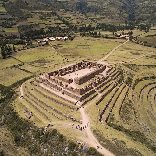 10 Lugares Más Antiguos de la Sierra Peruana para Visitar