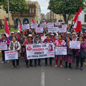Pago a Pensionistas del Decreto Ley N.° 19990 en Perú