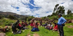 Los Andes Peruanos: Un Viaje a Través de su Cultura, Tradiciones y Gastronomía