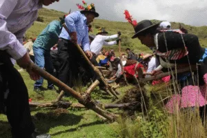 Los Andes Peruanos: Un Viaje a Través de su Cultura, Tradiciones y Gastronomía