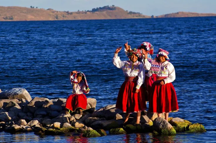 Perú Multicolor: Un Recorrido por los Pueblos Más Fascinantes del País