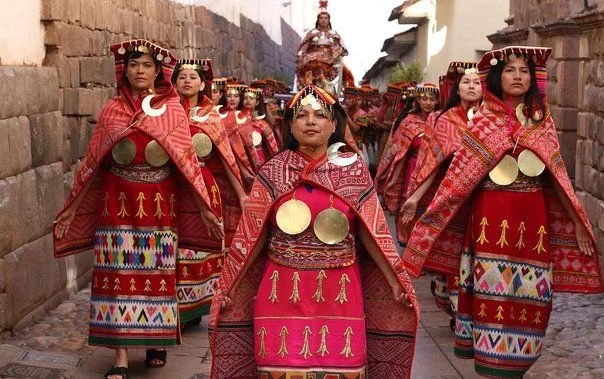Las Mujeres en el Imperio Inca: Sacerdotisas, Reinas y Guardianas del Sol