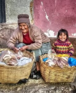 Emprendimientos y Economía Viva en las Ferias Andinas